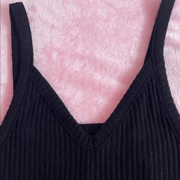 🖤 American Eagle Black Camisole Size M - Picture 2 of 7
